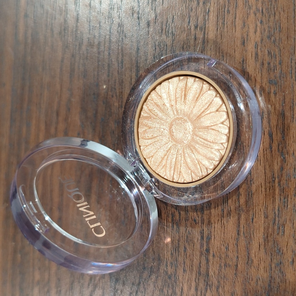 Clinique Cheek Pop Highlighter Makeup - Gold Celebration Pop